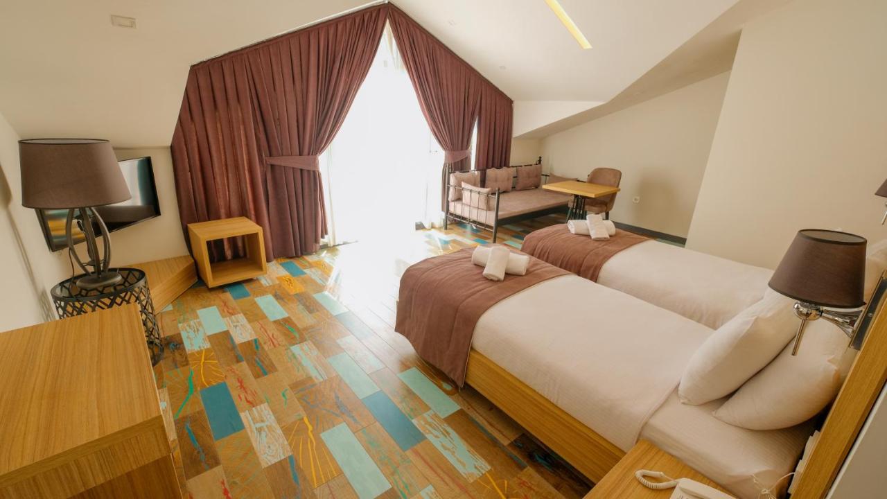 Alesta Midtown Aparthotel Fethiye Exterior photo