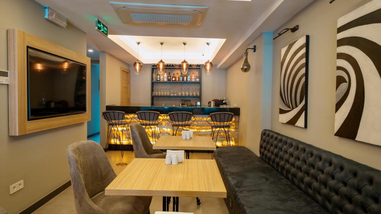 Alesta Midtown Aparthotel Fethiye Exterior photo