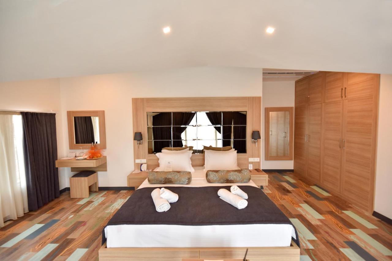 Alesta Midtown Aparthotel Fethiye Exterior photo